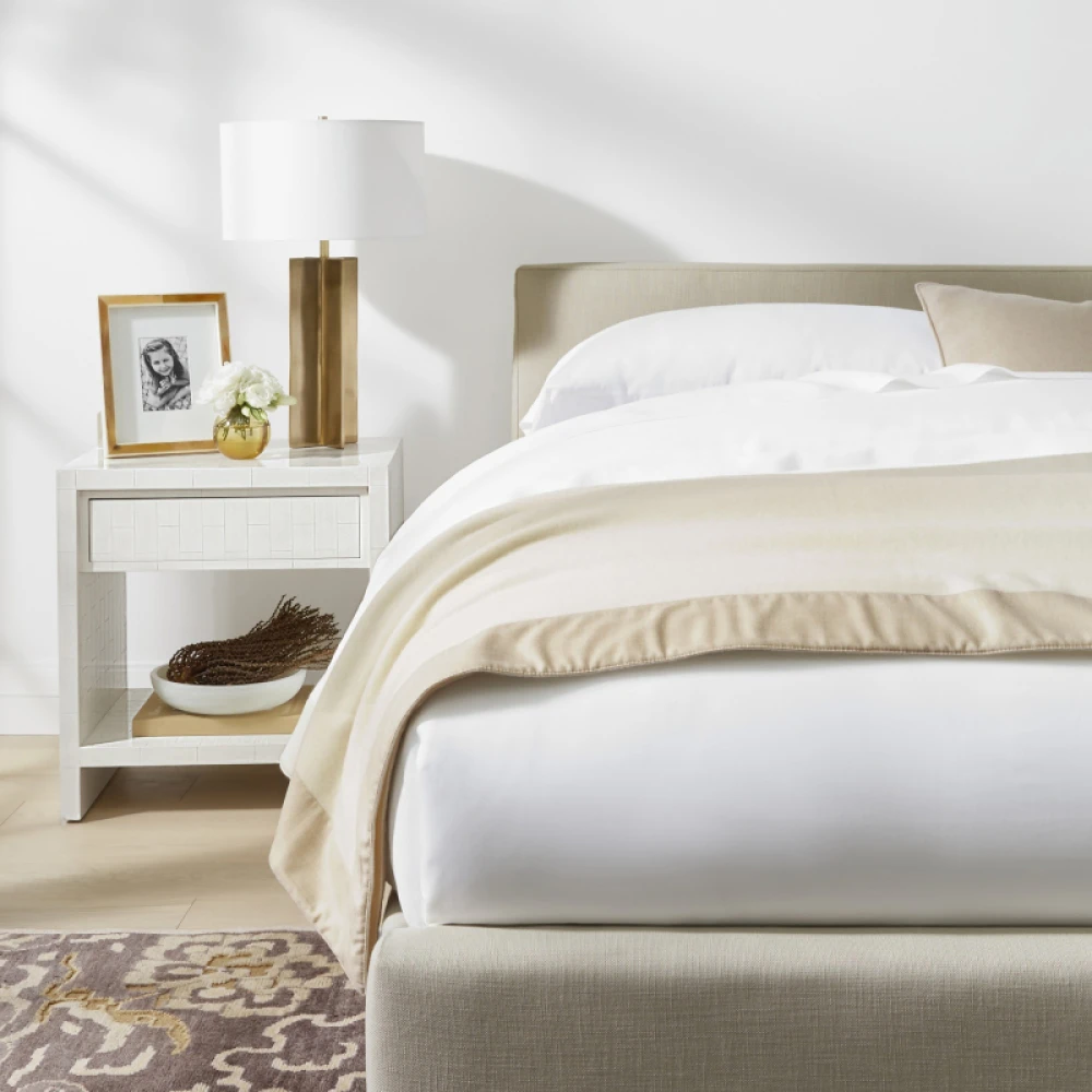 CREAK - Ivory Contemporary Style King Size Bed - Image 5