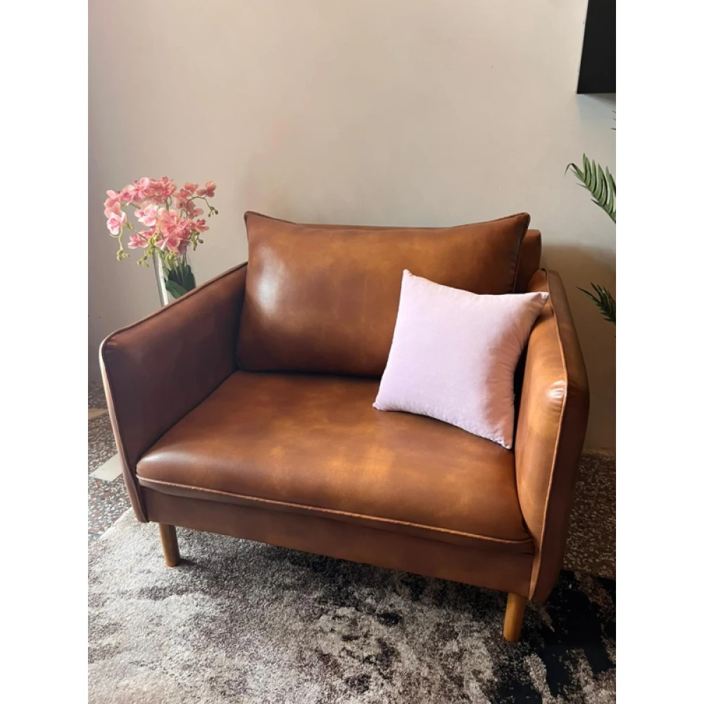 ZANTA - Wide Arm Sofa Chair in Leatherite - Image 4