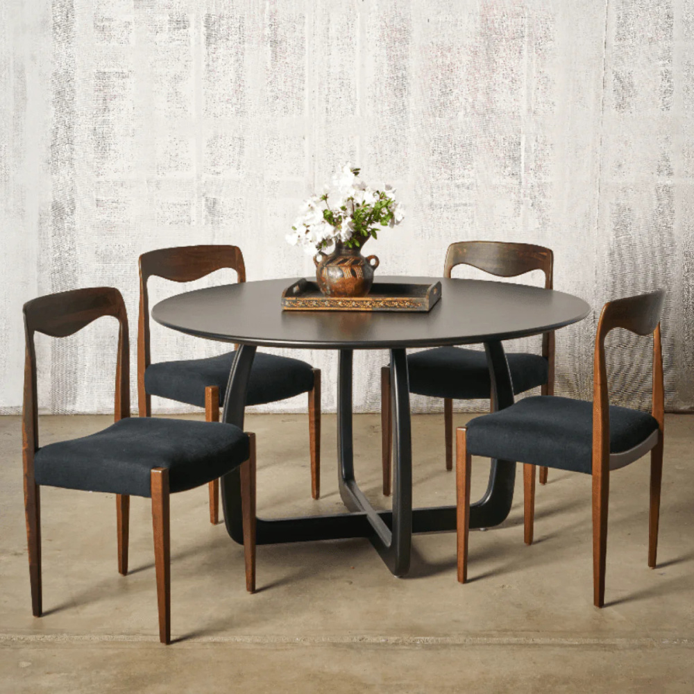 SOLARA - Classic Black & Brown Round Dining Table Set