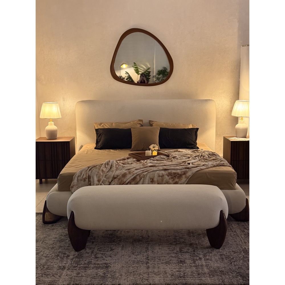WELCO - White Boucle with Boomerang Legs Bedroom Set
