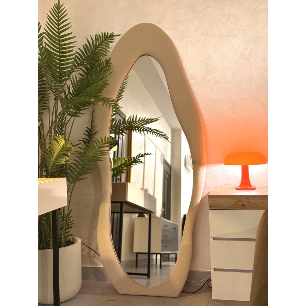 RIPPLE - Wavy Full-Length Mirror with Velvet Upholstery